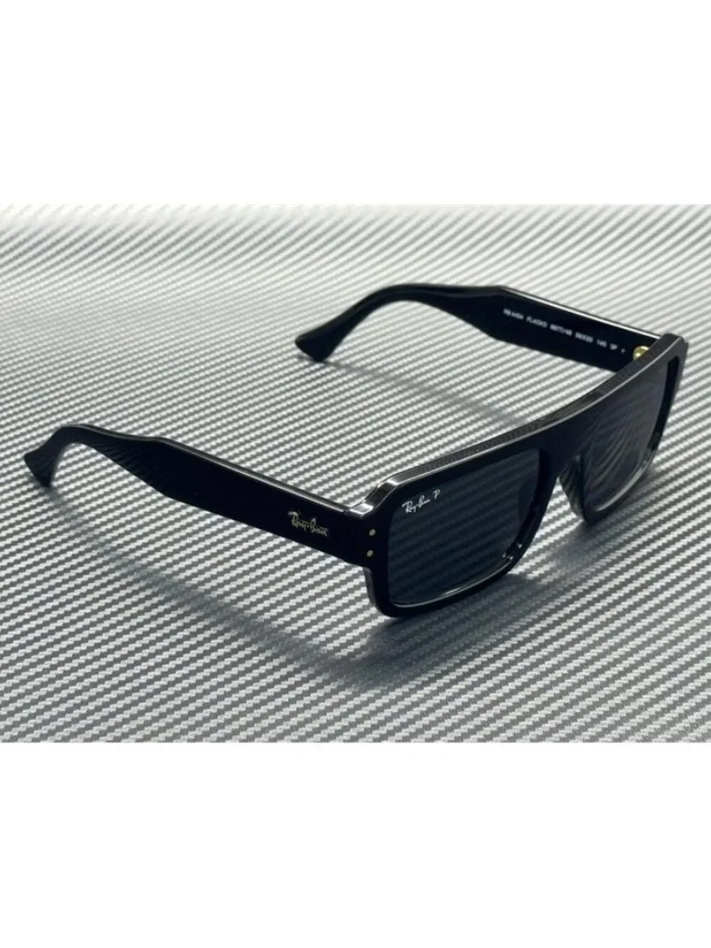 New Ray-Ban Men Black Sunglasses 56-20-145